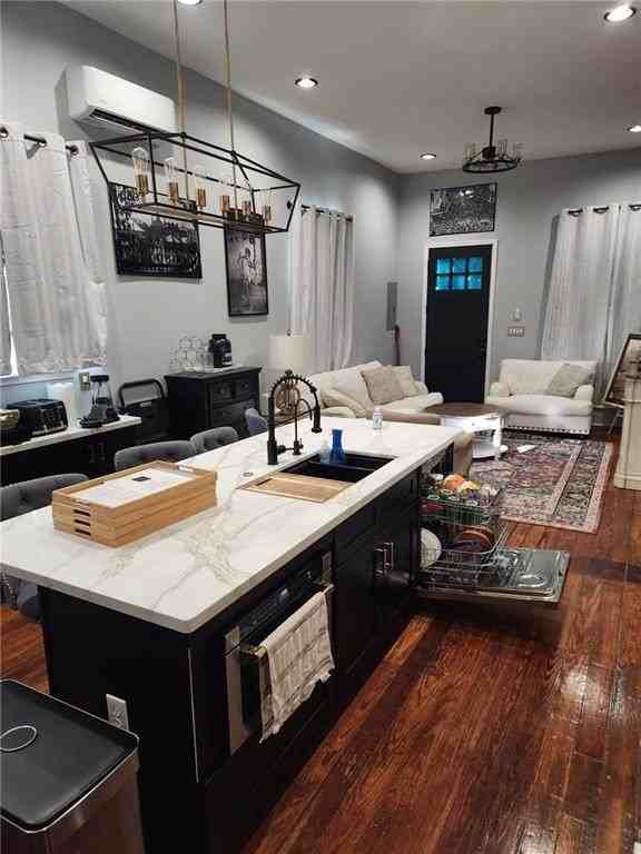 1813 Touro St - Photo 7 of 18