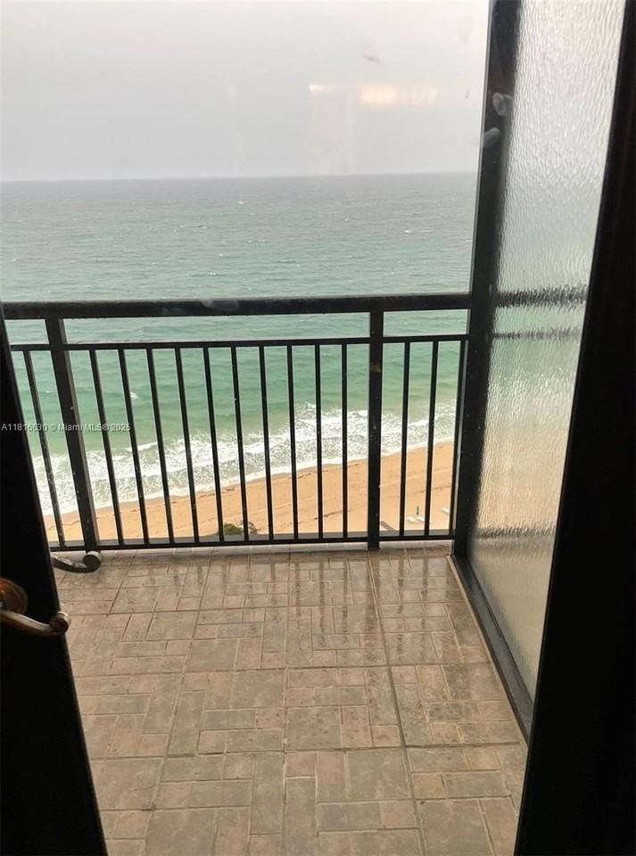 3800 Galt Ocean Dr #1609 - Photo 2 of 9