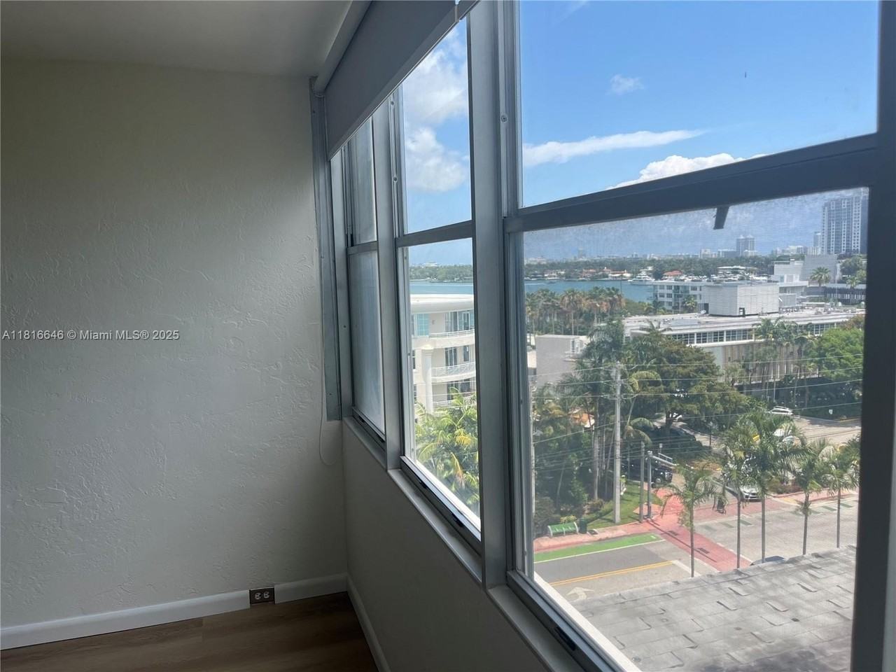 3 Island Ave #08A - Photo 2 of 15