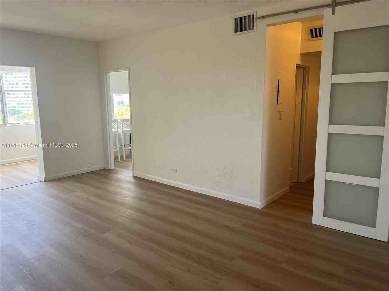 3 Island Ave #08A - Photo 6 of 15