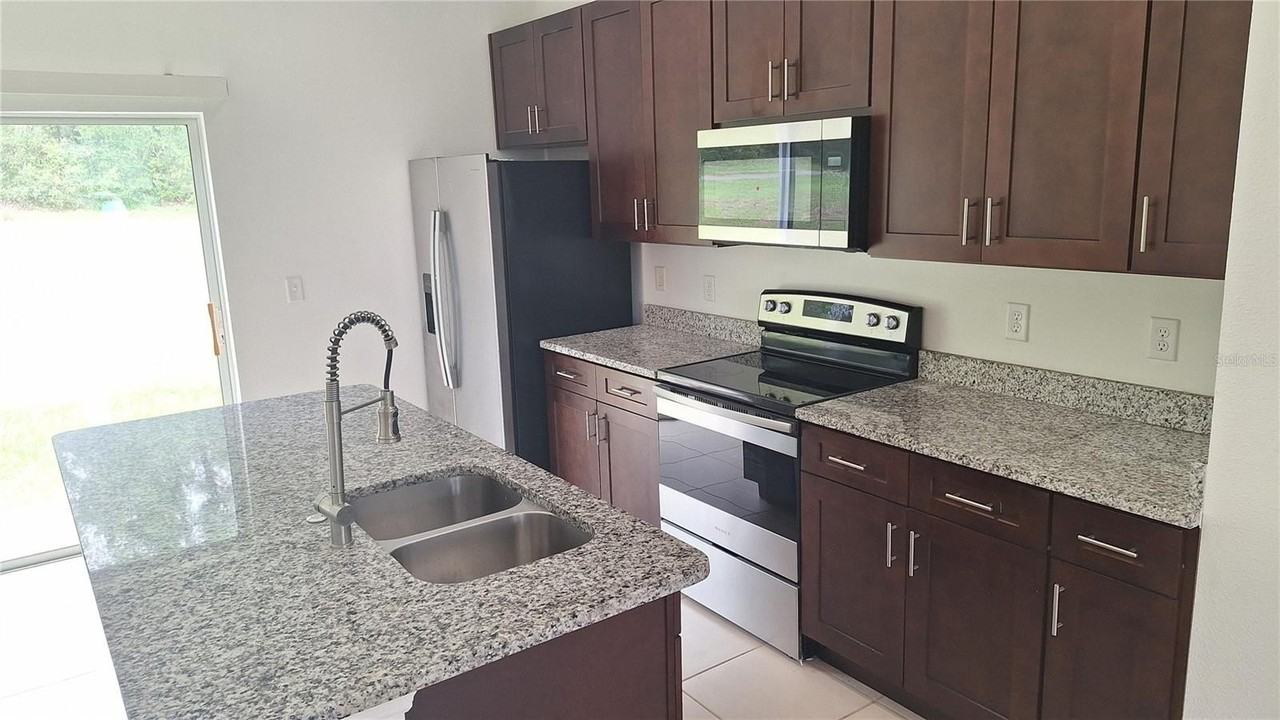 13763 Sw 43rd Cir - Photo 6 of 15