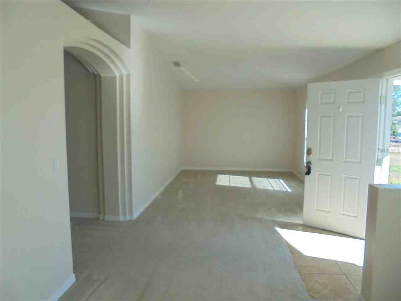 4725 Sw 100th St - Photo 3 of 24