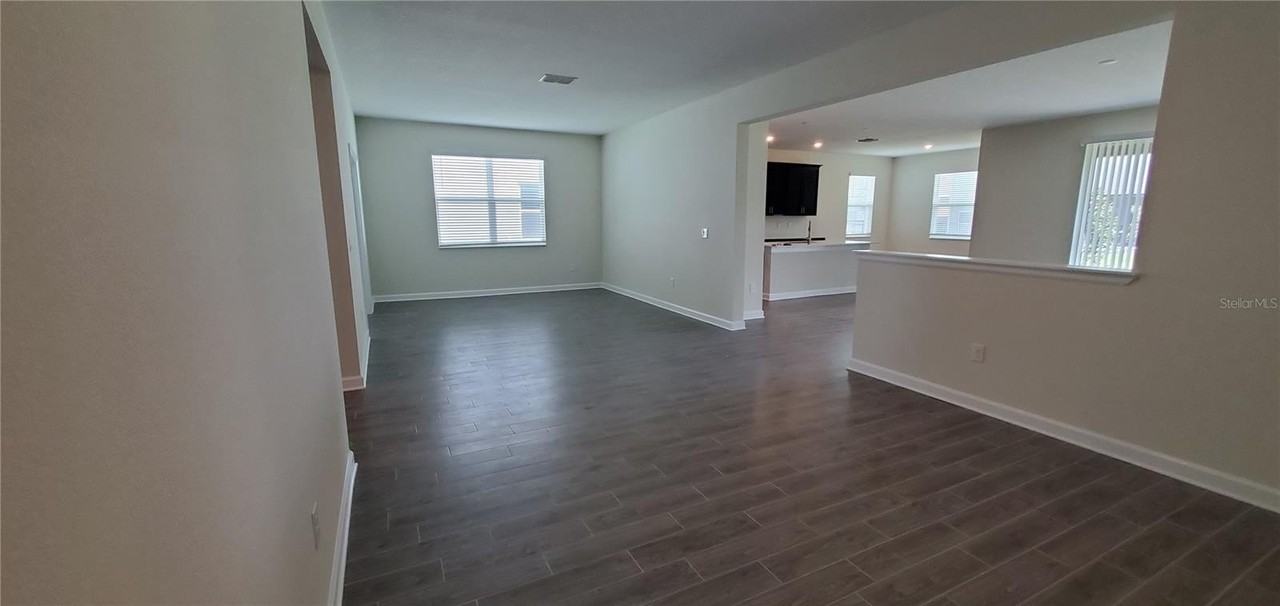 2077 Camden Loop - Photo 4 of 15