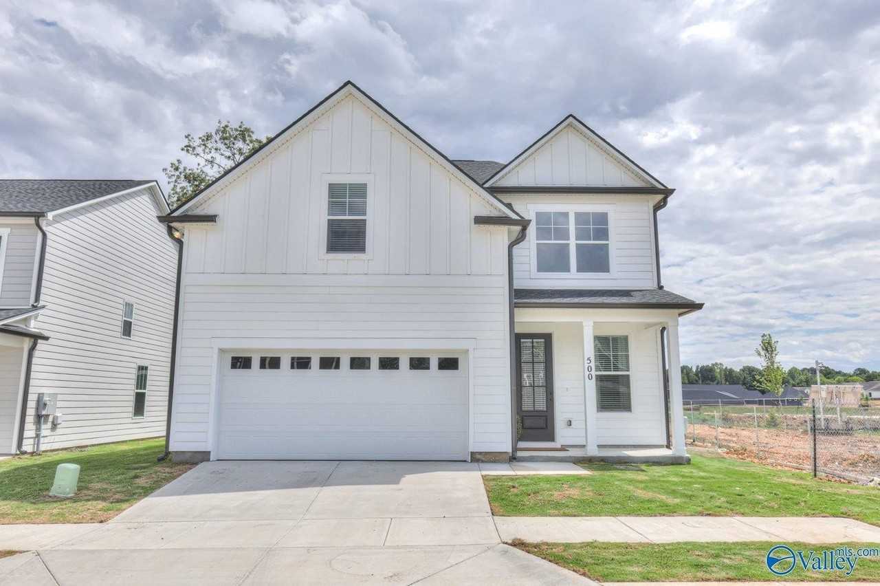 500 500 Oval Avenue NW - Photo 3 of 18