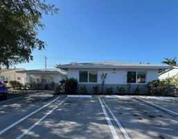 featured image of 1831 Ne 56th St #2