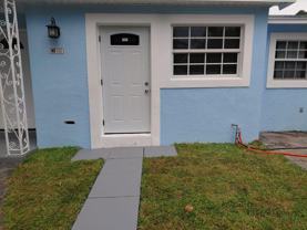 785 Balfrey Dr S #B - Photo 1 of 1