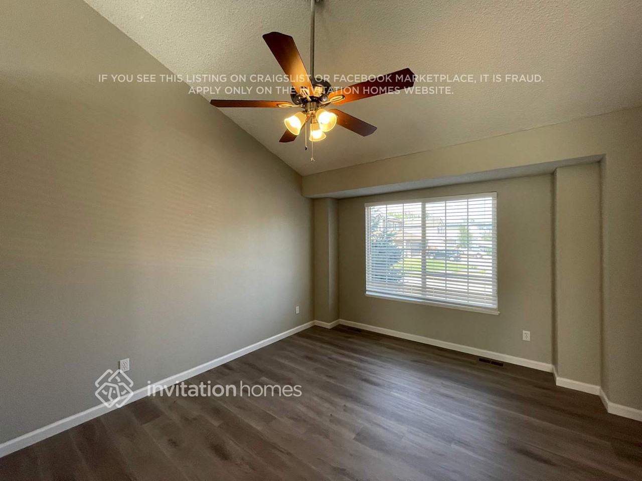 1082 Clogger Ln - Photo 6 of 20