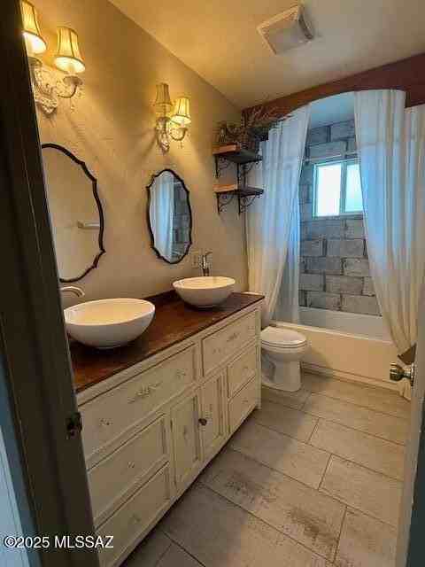 2116 North Catalina Avenue - Photo 6 of 12