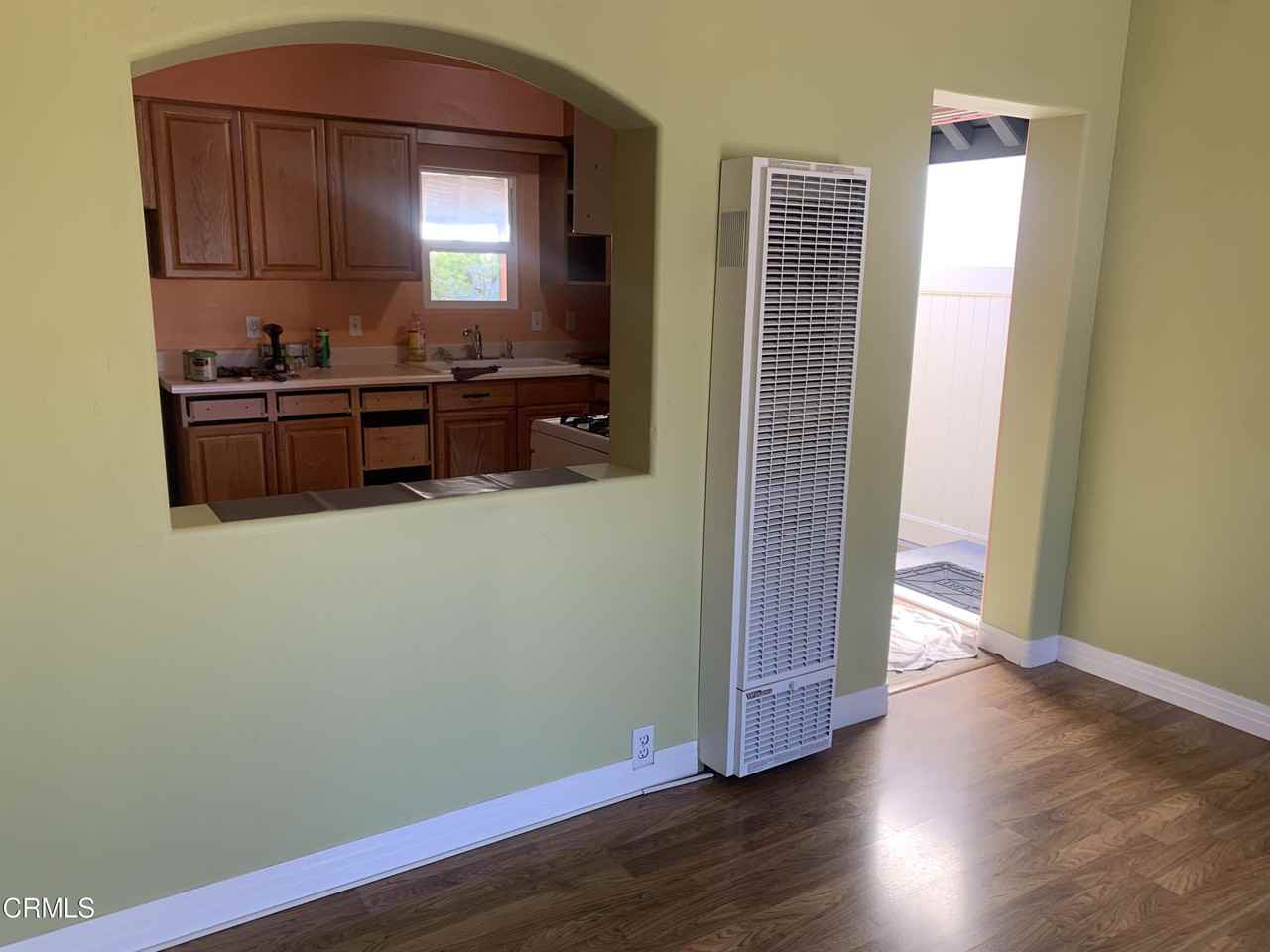 141 Burbank Ave - Photo 4 of 8