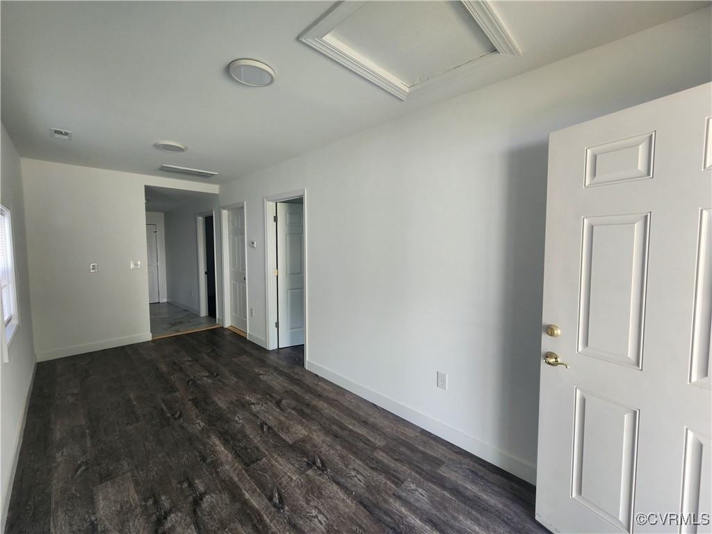 3306 Granby St - Photo 4 of 10