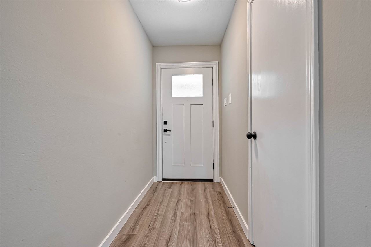 12 Field Flower Ct - Photo 5 of 33