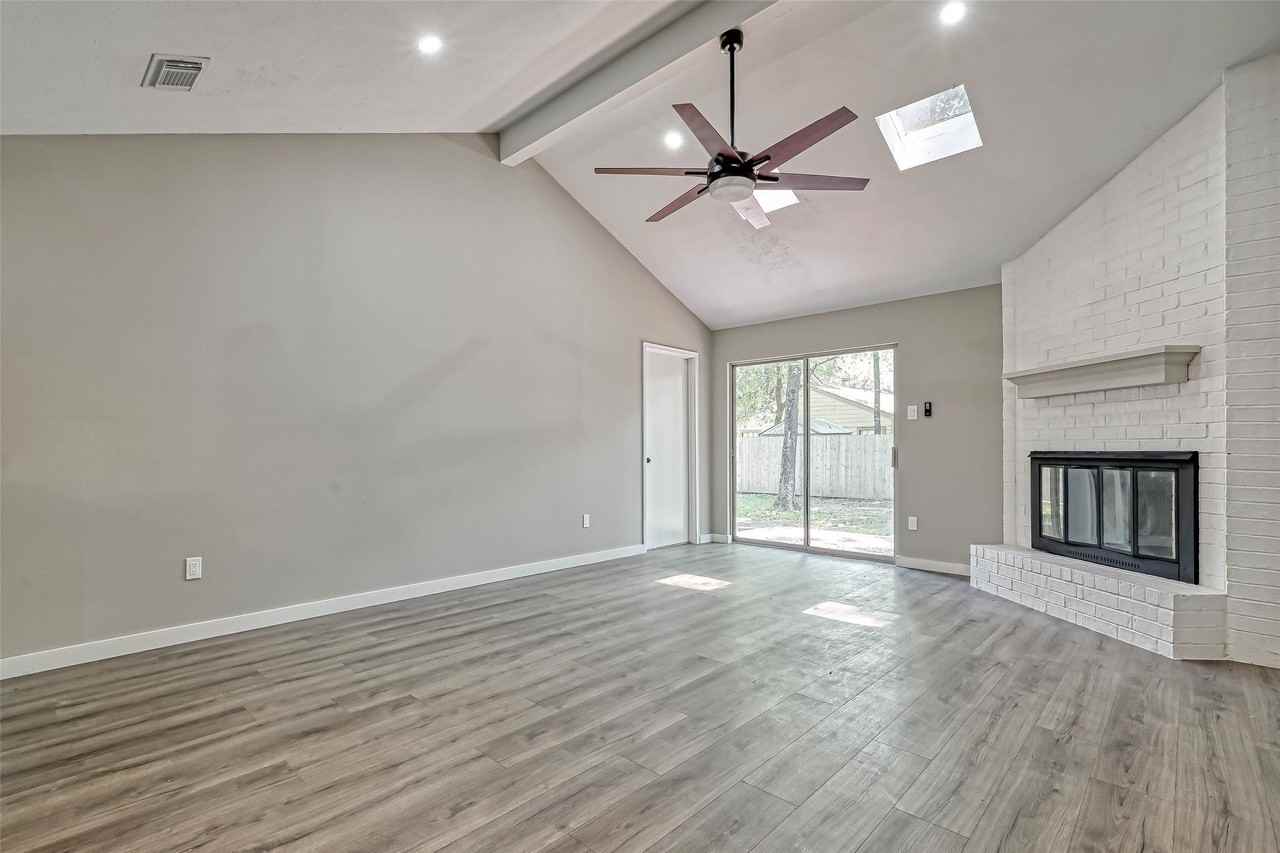 12 Field Flower Ct - Photo 6 of 33