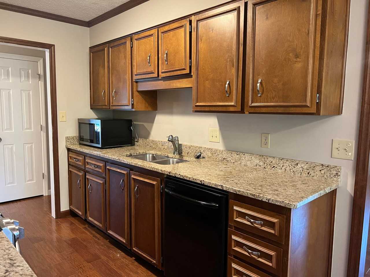 155 Gatewood Dr - Photo 7 of 26