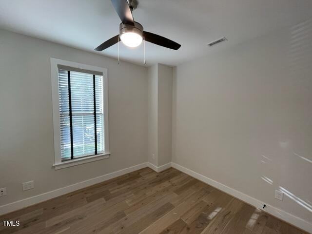 400 Bryan Pointe Dr - Photo 3 of 25