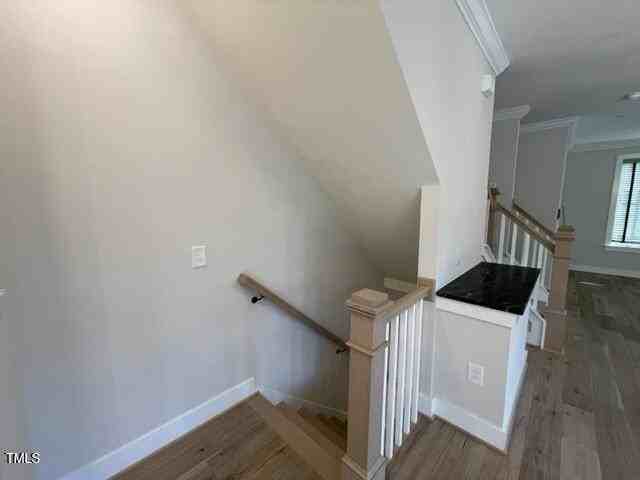 400 Bryan Pointe Dr - Photo 5 of 25