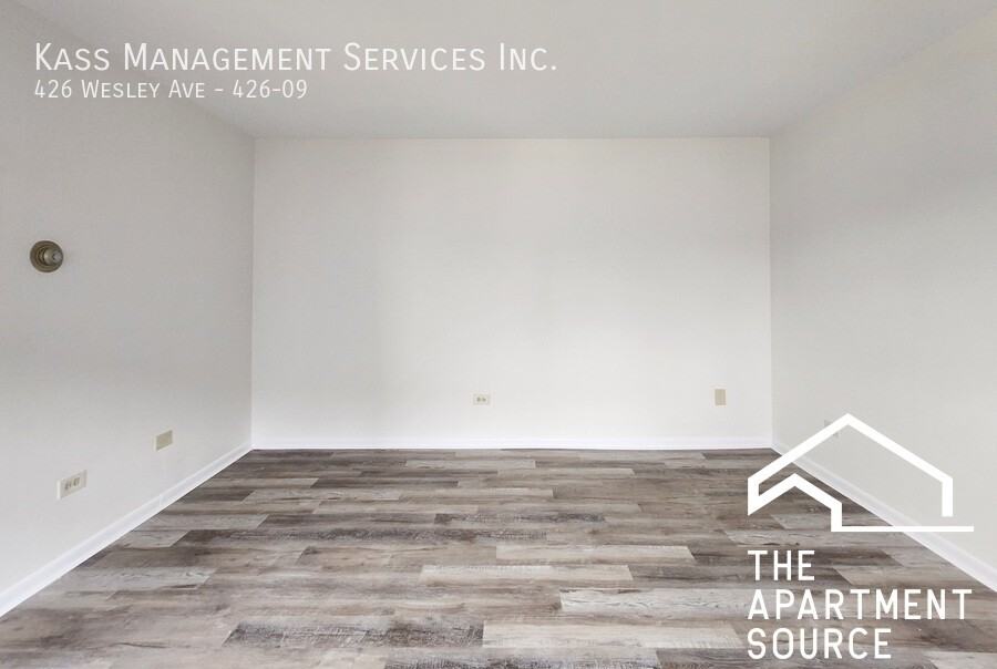 426 Wesley Ave #08 - Photo 4 of 12