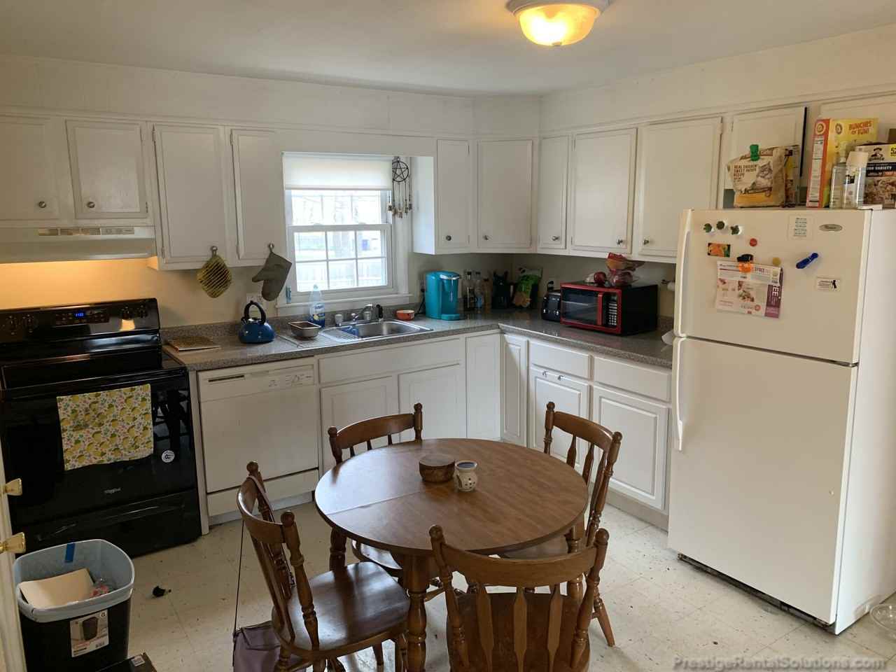 64 Lorchris St #18 - Photo 4 of 10