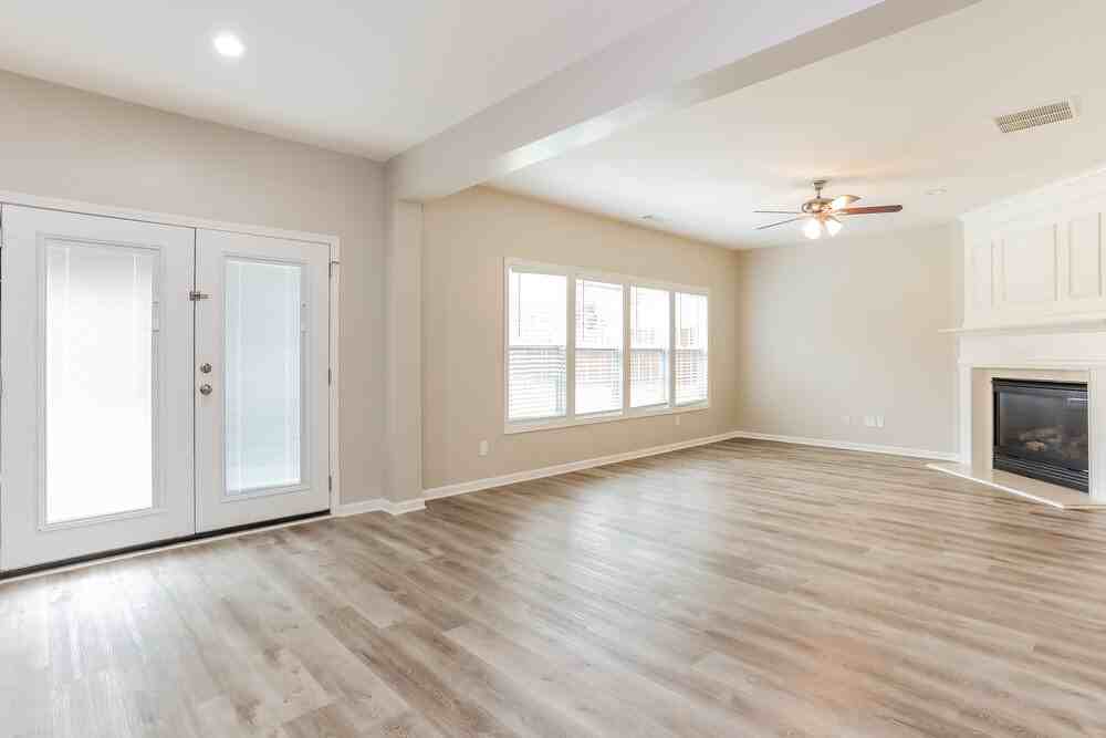 7139 Thoreau Cir - Photo 7 of 17
