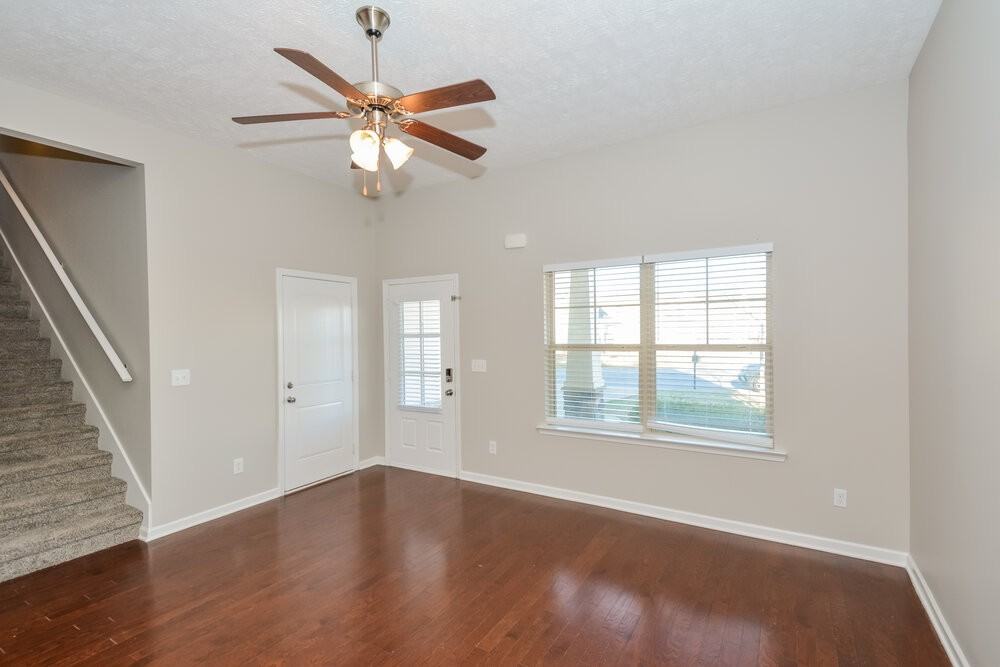 922 Ca Veat Cir - Photo 4 of 17