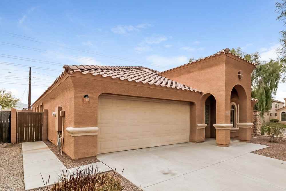 10431 W Trumbull Rd - Photo 3 of 16