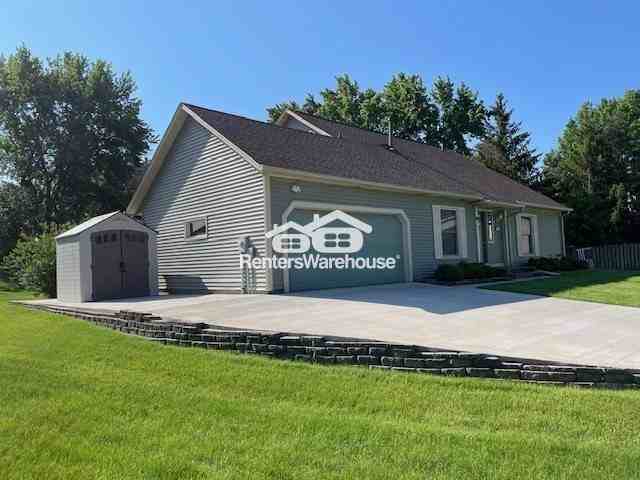 651 Croixwood Pl - Photo 2 of 20