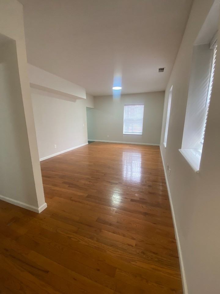 5535 Pershing Ave #22 - Photo 3 of 8