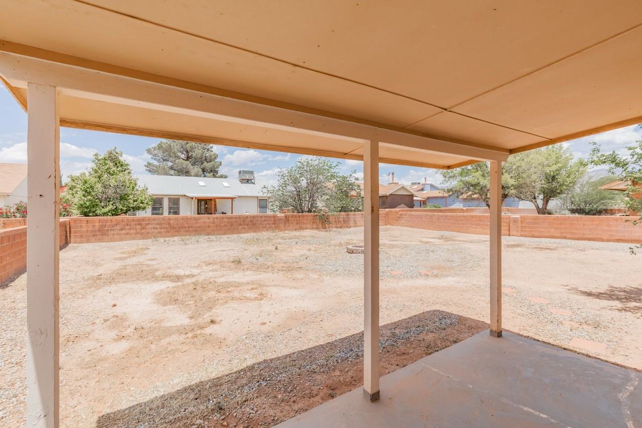 1474 Discovery Ave - Photo 6 of 16