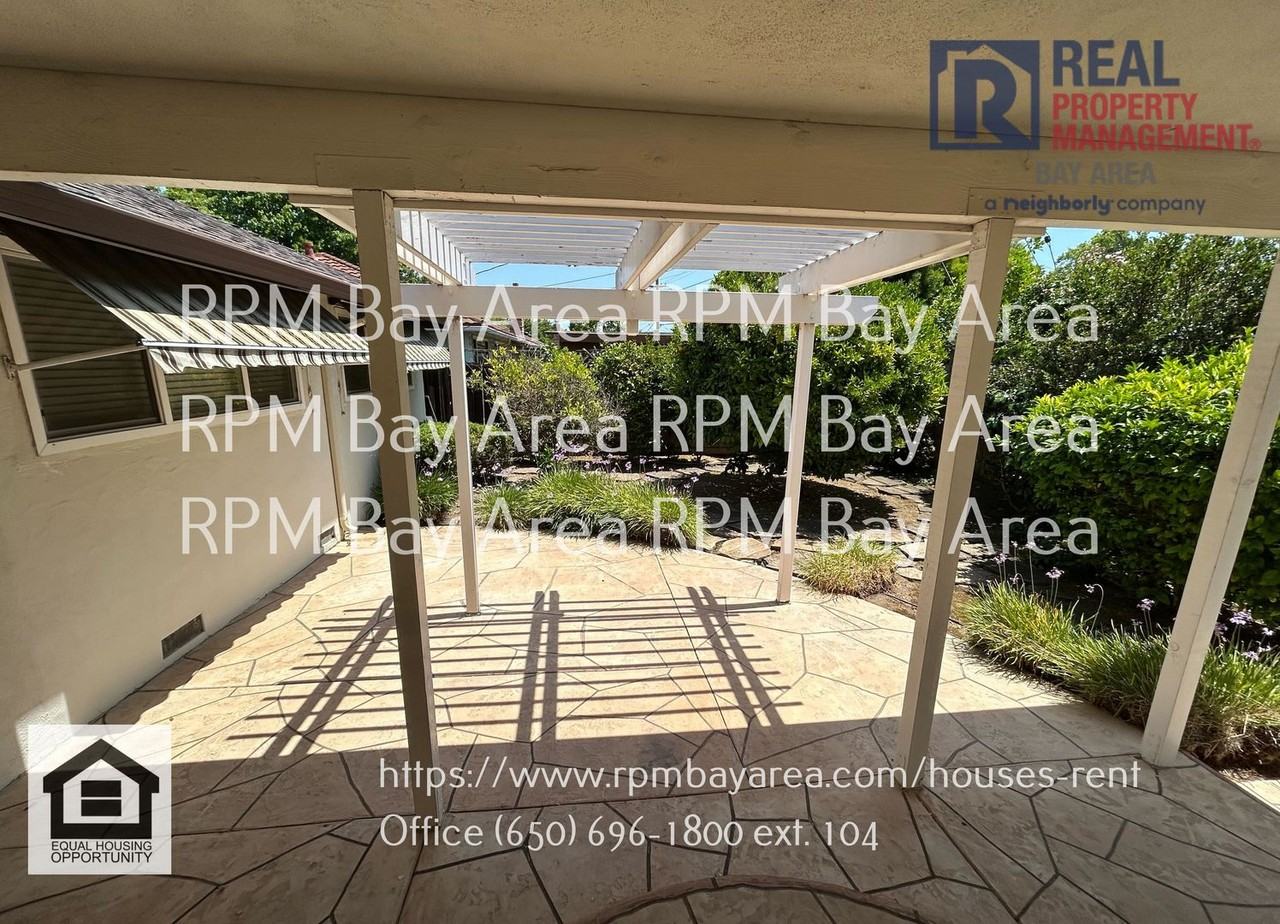 992 Bidwell Ave - Photo 3 of 21