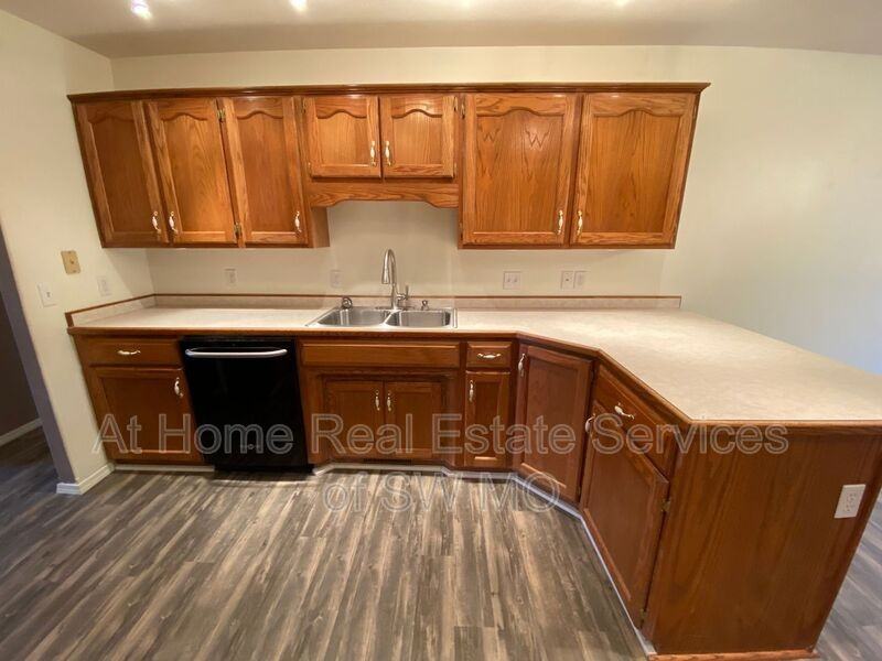 3916 S El Amber Ave - Photo 6 of 18