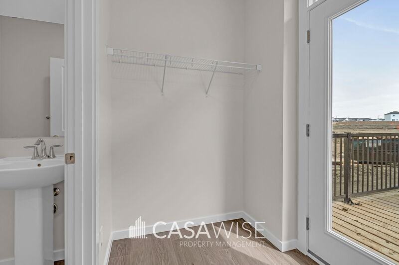 20935 25 Ave Nw #MAIN - Photo 3 of 25