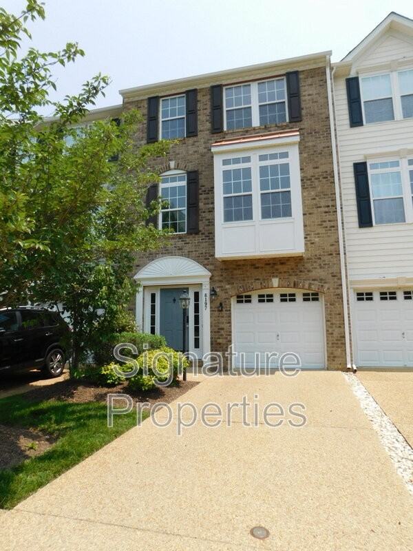 8197 Belton Cir - Photo 2 of 44