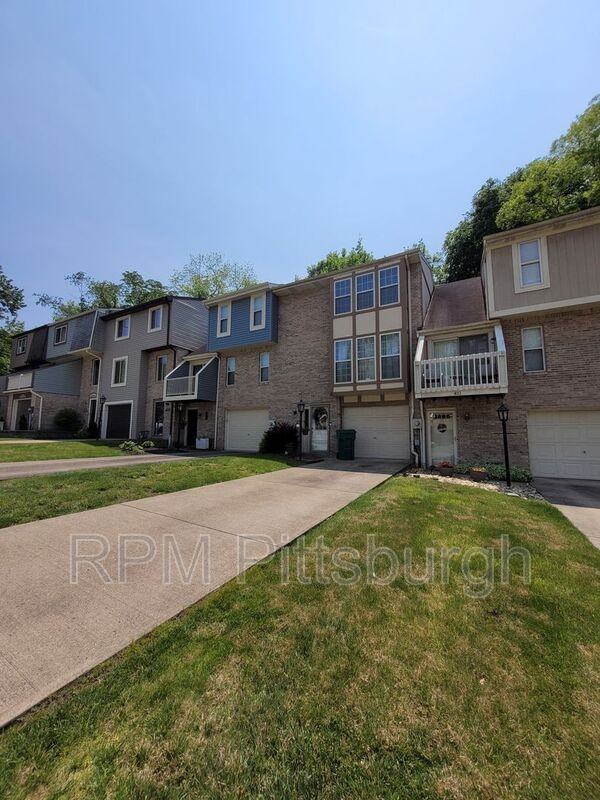 408 Timber Dr - Photo 2 of 15