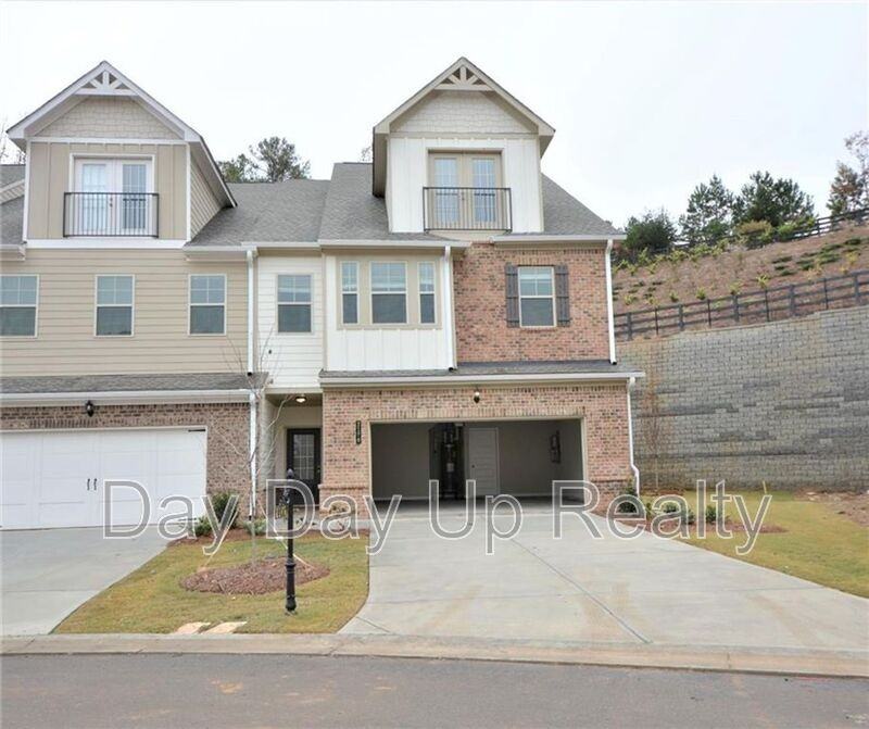 2170 Manor Pointe Dr - Photo 2 of 2