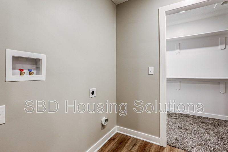 2905 S Harvard Ave #C - Photo 7 of 10
