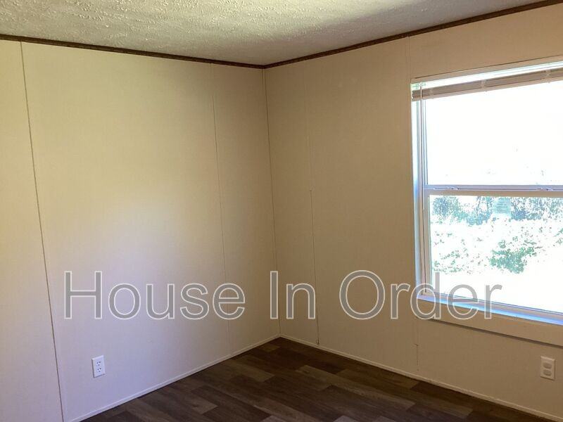 109 Shamrock Park Dr - Photo 5 of 16
