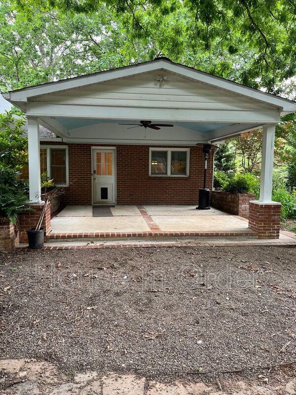 8 Oakwilde Dr - Photo 2 of 15