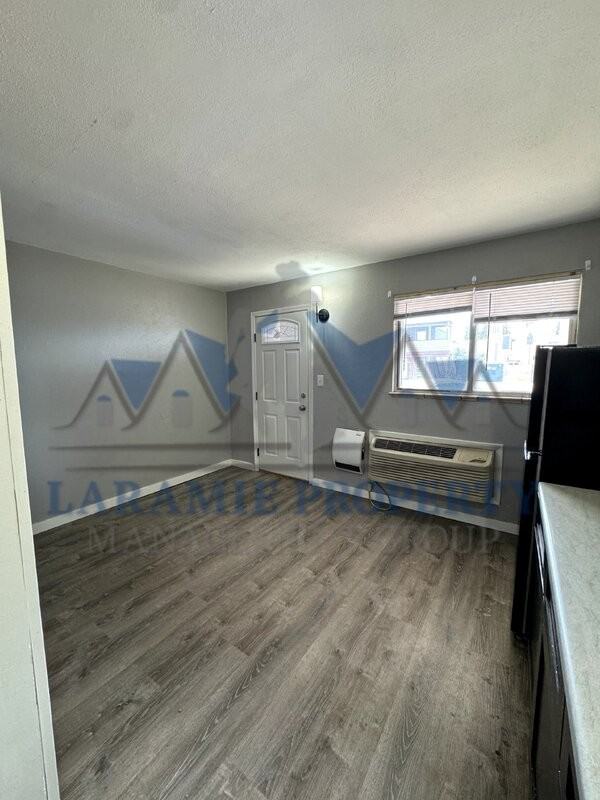 165 N 3rd St #15 - Photo 4 of 8