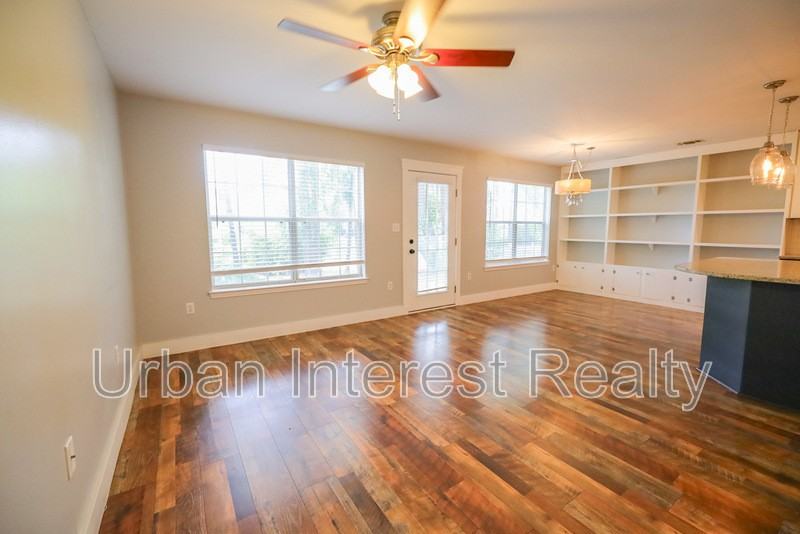 314 Liriope Loop - Photo 3 of 19