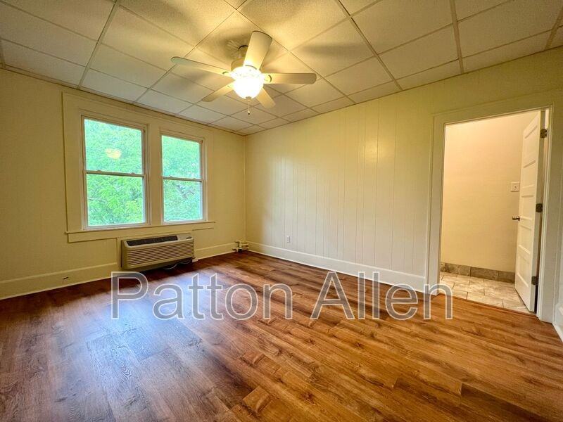 43 Ravenscroft Dr #19 - Photo 2 of 18