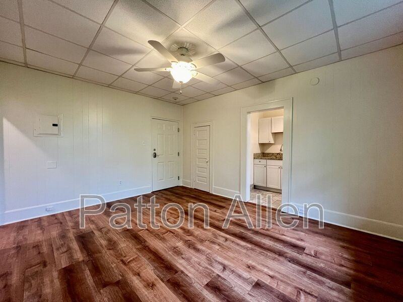 43 Ravenscroft Dr #19 - Photo 4 of 18