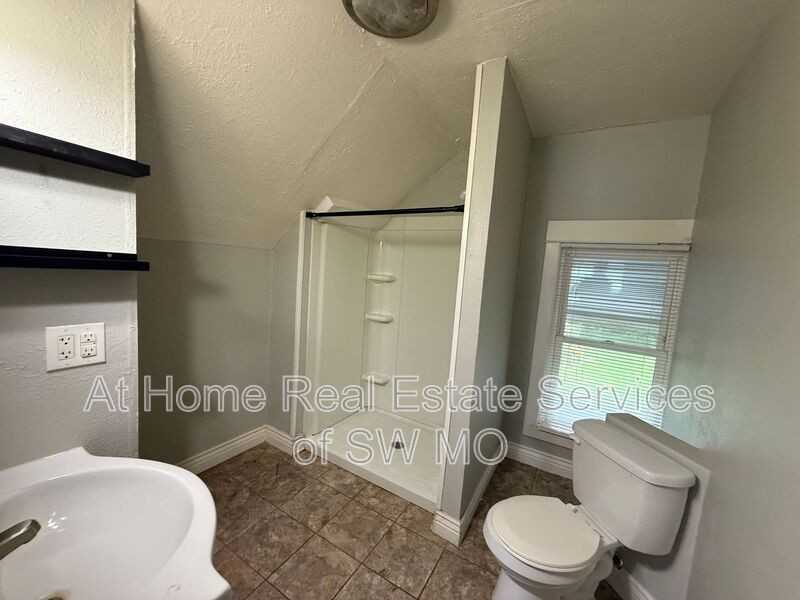 820 S New Ave - Photo 7 of 7