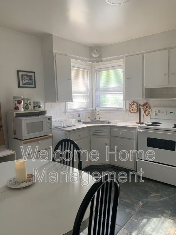 15 Ted St #A2 - Photo 5 of 11