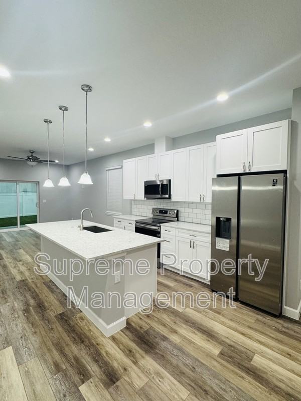 2604 N 29th St - Photo 2 of 19