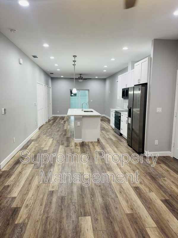 2604 N 29th St - Photo 3 of 19