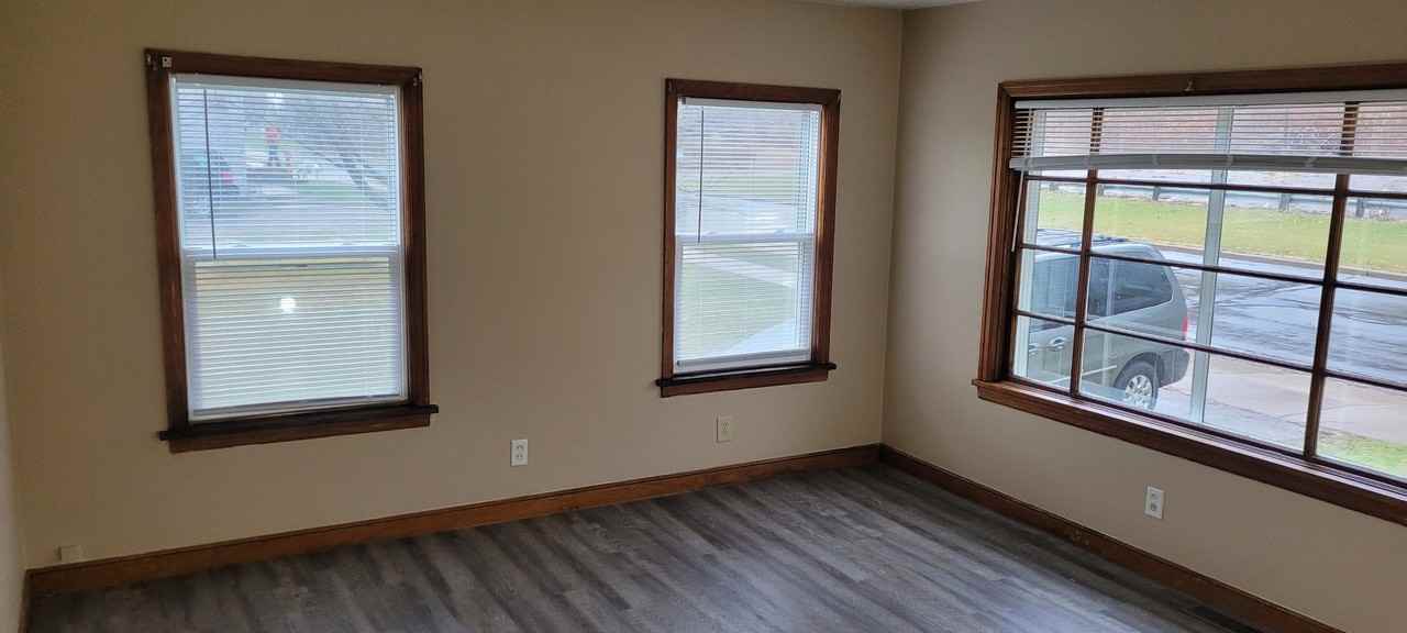 1945 Cleveland St - Photo 3 of 9