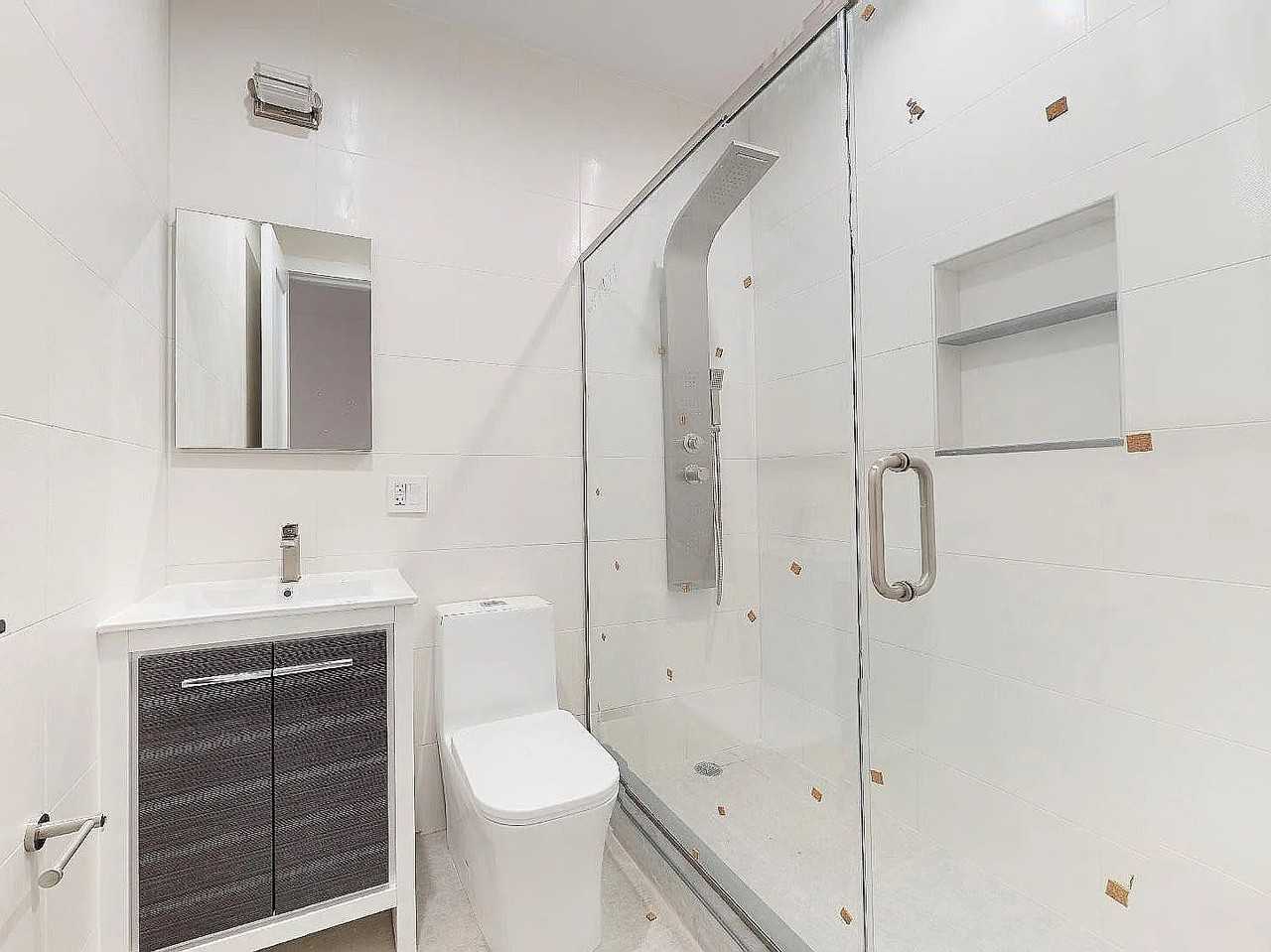 15 W 94Th St - Photo 3 of 9