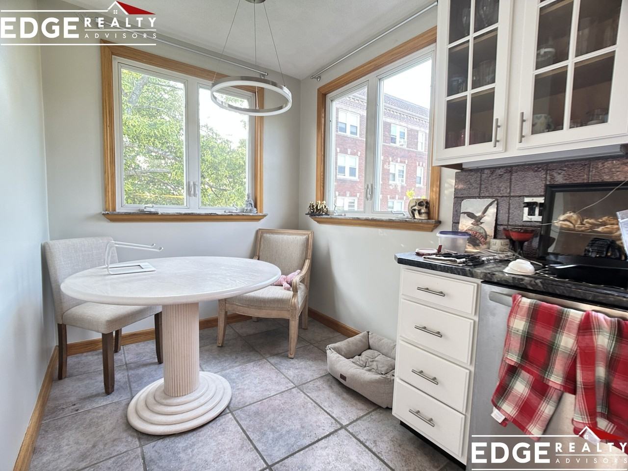 25 Claymoss Rd #3 - Photo 3 of 10