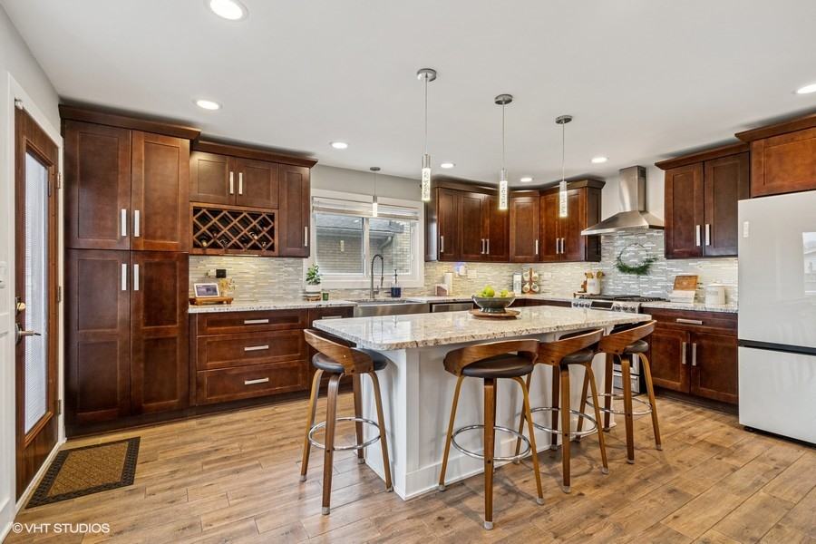 7146 S Oketo Ave - Photo 3 of 22