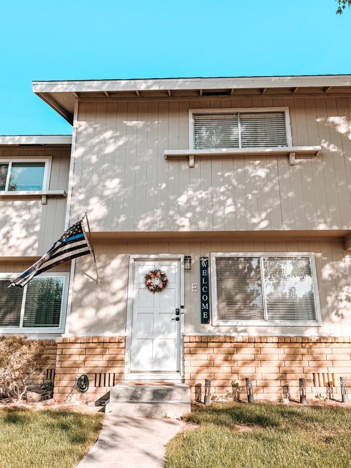 1363 Waterloo Ln #E - Photo 2 of 8