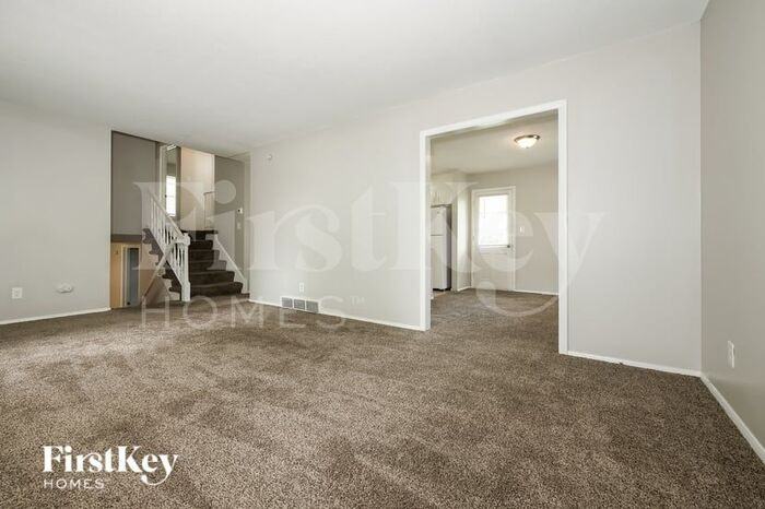 6300 E 120th Ter - Photo 2 of 16